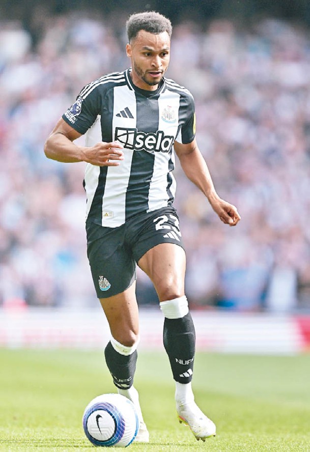 紐卡素中場 積及梅菲42p1.jpg