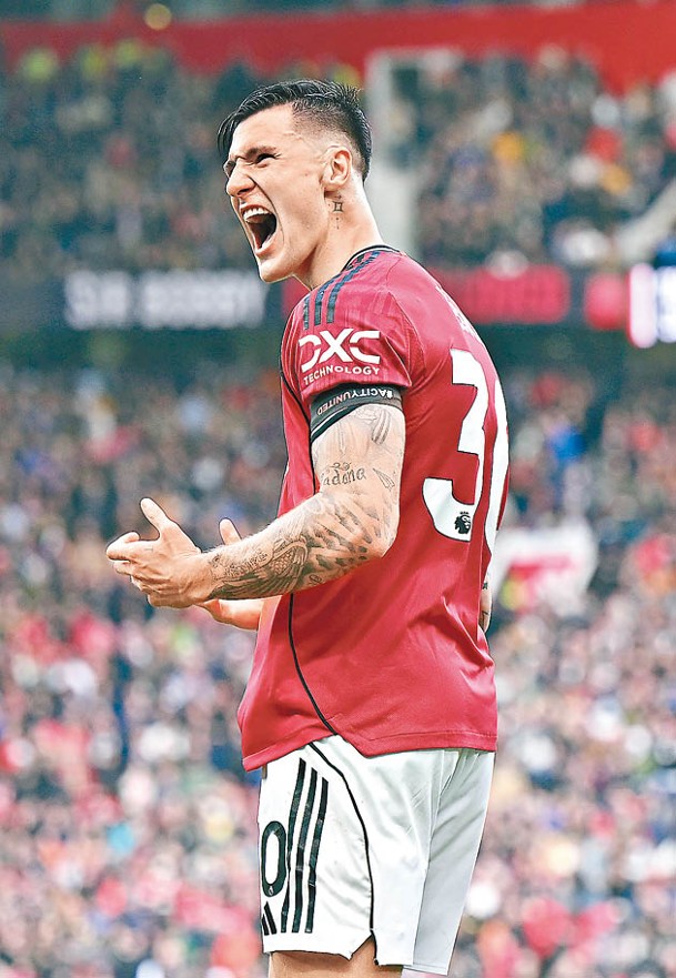 曼聯箭頭 班捷文施斯高012p1.jpg