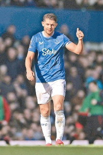 [东方报]英超：踢法硬朗埋身肉搏 愛華頓強盾細盤頂住[12-20]