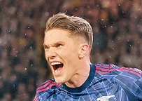 [东方报]英超：約基利斯鋒力可靠 阿仙奴明恰賓福特[02-12]