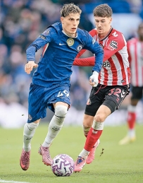 [东方报]歐冠：三叉戟互撼 車仔迎巴塞鬥快開半大[11-25]