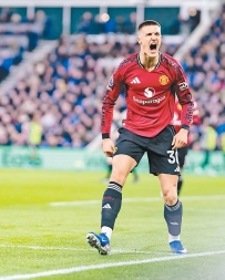 [东方报]英超：曼聯搶宮蓄細待發[03-01]