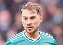 [东方报]英超：穩求勝Vs防逼搶 枪手鬥紅軍半場細有計[01-08]