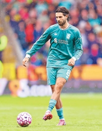 [东方报]英超：軍心回穩歎私房菜 利物浦搶分客W開餐[10-25]