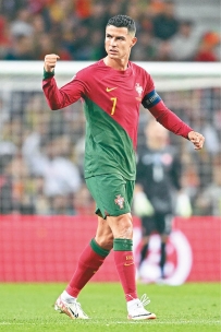 [东方报]世盃歐洲：C朗達標在望 葡萄牙半和起筷[10-14]